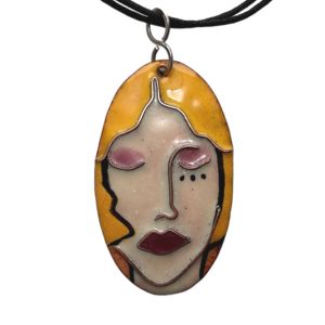 Mujer de pelo amarillo